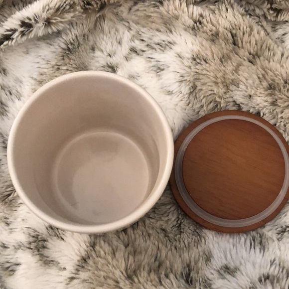 Rae Dunn TREASURES Canister with wood lid - Picture 3 of 7